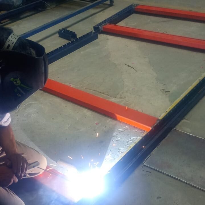 armado de mesas industriales con materiales reciclados para depósito logístico mercado libre dakota