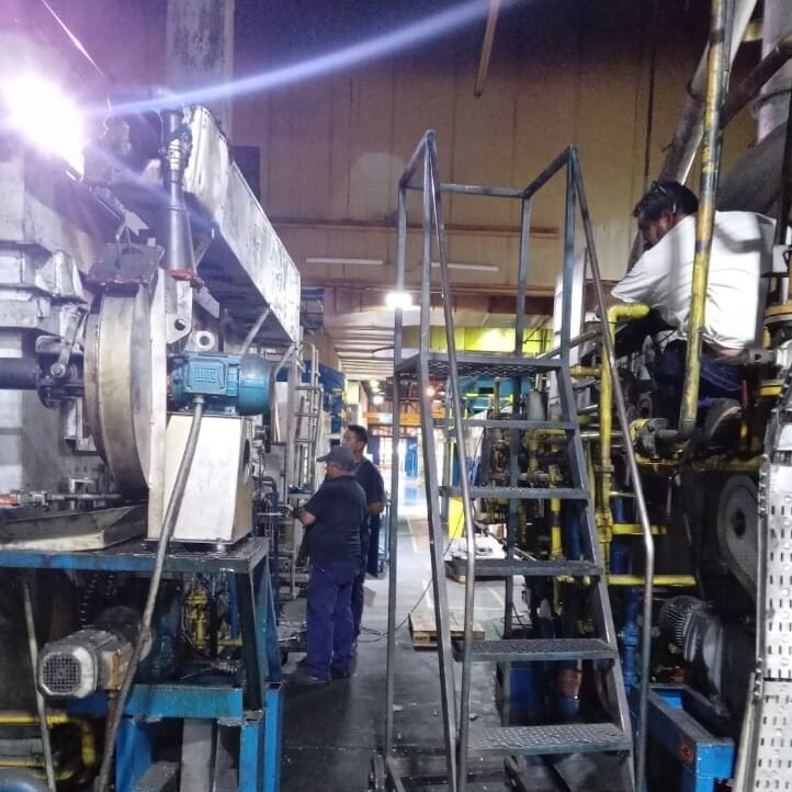 mantenimiento de horno industrial con reparación de estructura metálica y servicio técnico industrial