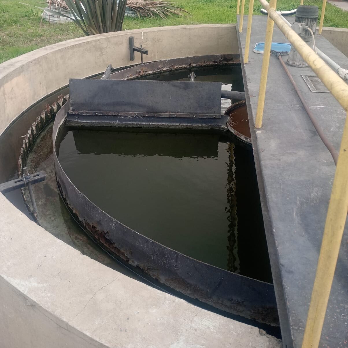 recambio de corona en sistema de planta de efluentes industrial SKF con mantenimiento mecánico