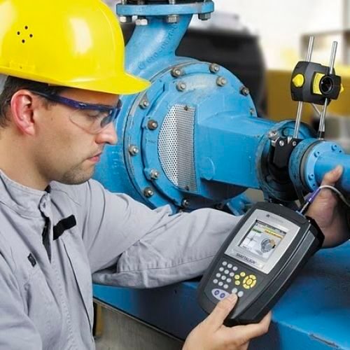 reparación de bombas centrífugas industriales con mantenimiento de motores y componentes hidráulicos